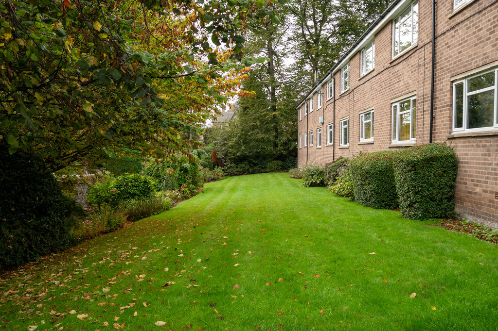 Oakburn Court Broomhall Road